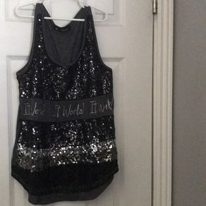 ItWorks Tank NWOT worn once for an event in Vegas